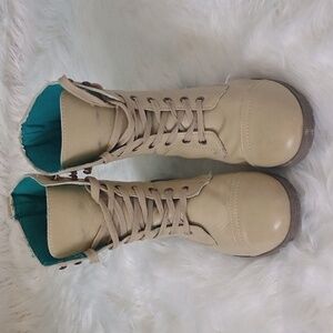 Rue 21 combat woman's boots Sz 8/9